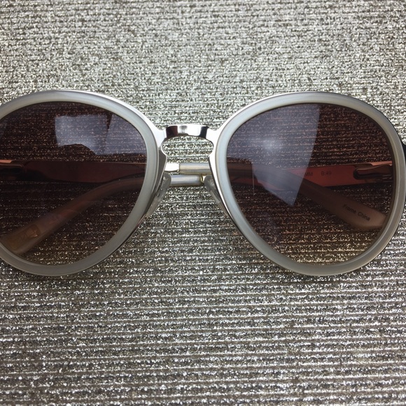 Ted Baker :SUNGLASSES - Picture 3 of 12